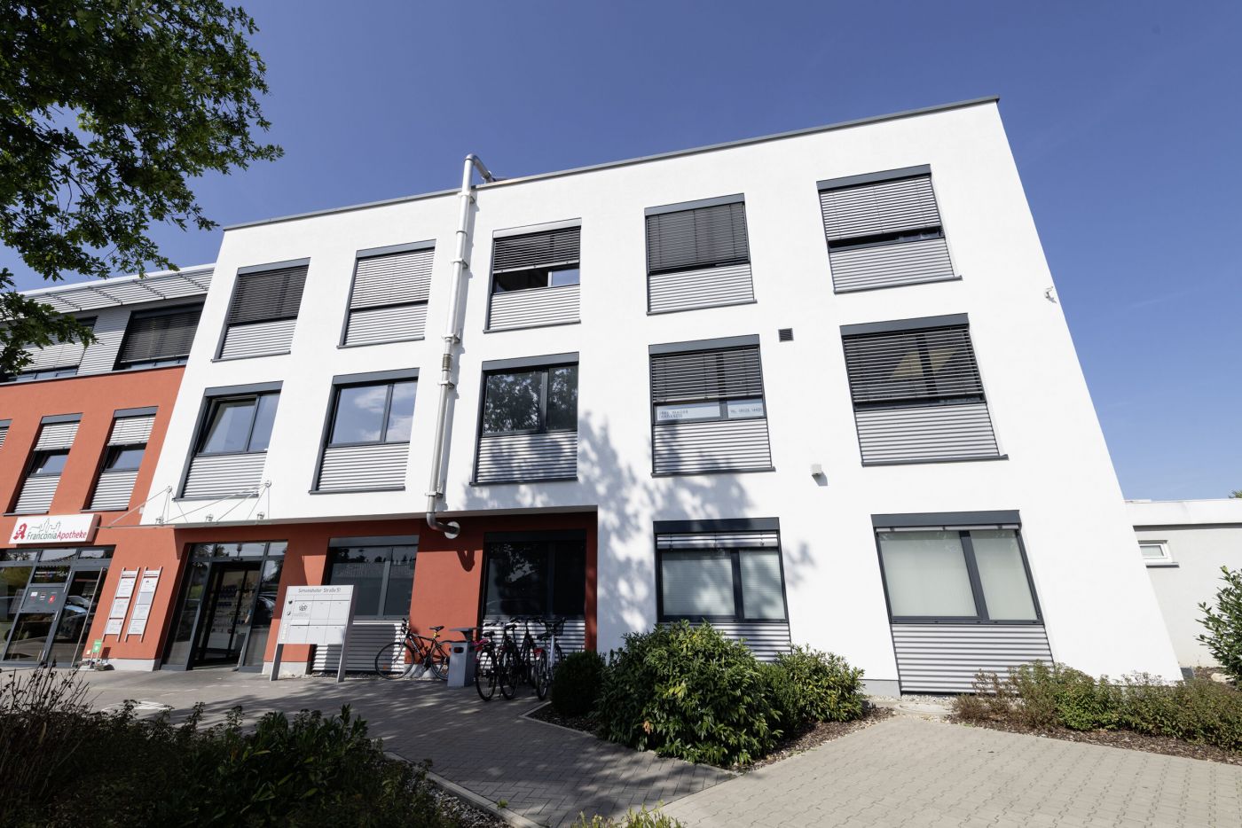 Zahnklinik Dres. Mager Fassade
